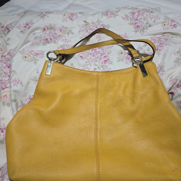 Vince Camuto RHYS Tote - Picture 1 of 9